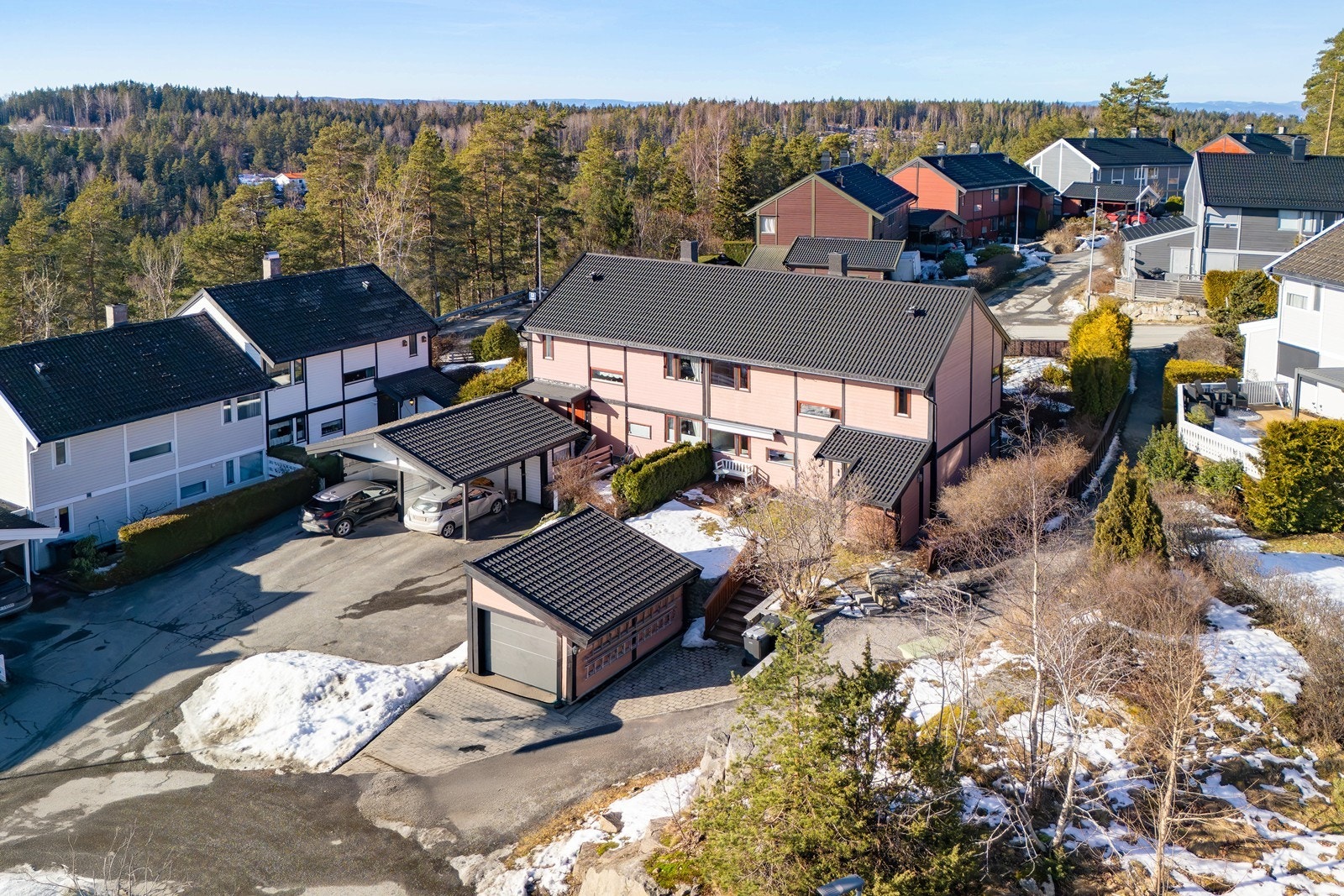 Velkommen til Flisveien 24 formidlet av Nordvik v/Kent Yuen! Foto: Marie Waagan Galleribilde