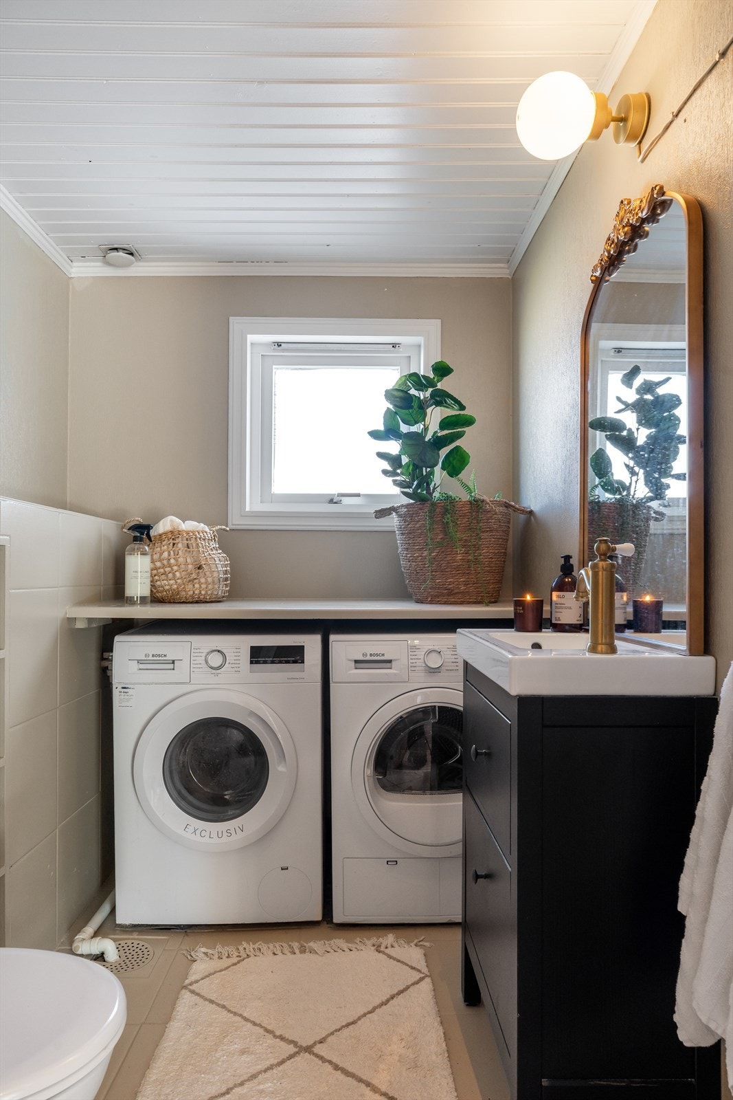 Praktisk vaskerom / gjestetoalett Galleribilde