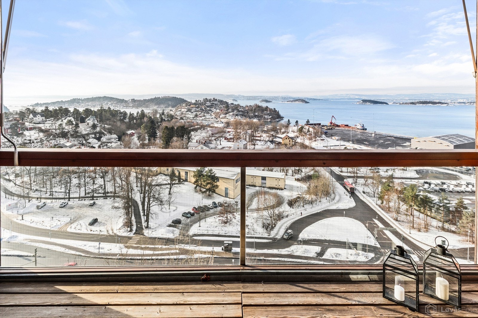 Den vestvendte balkongen gir gode solforhold på ettermiddagen. Galleribilde
