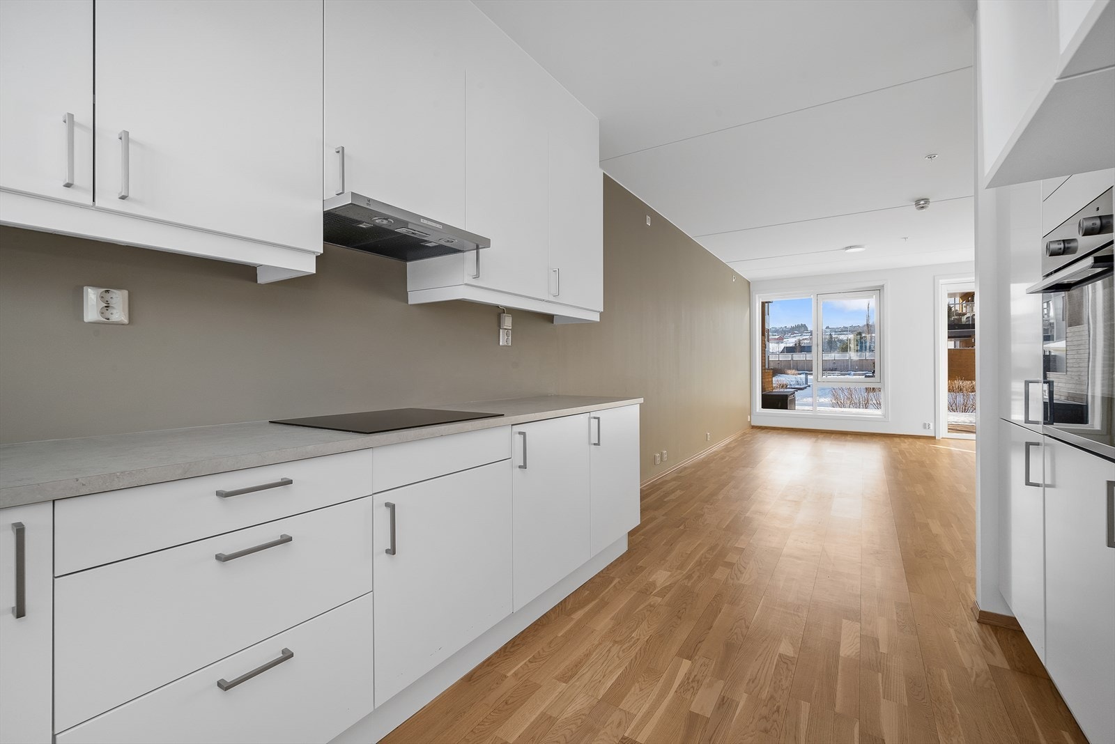 Av varmekilder har leiligheten vannbåren gulvvarme i alle oppholdsrom. Galleribilde