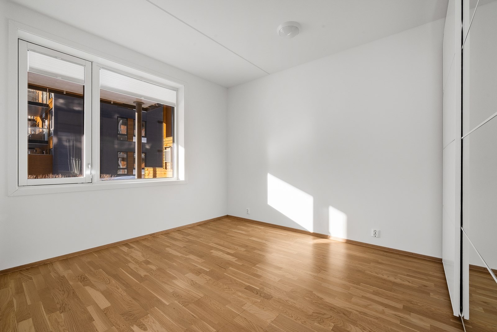 Soverom uten møblering. Galleribilde