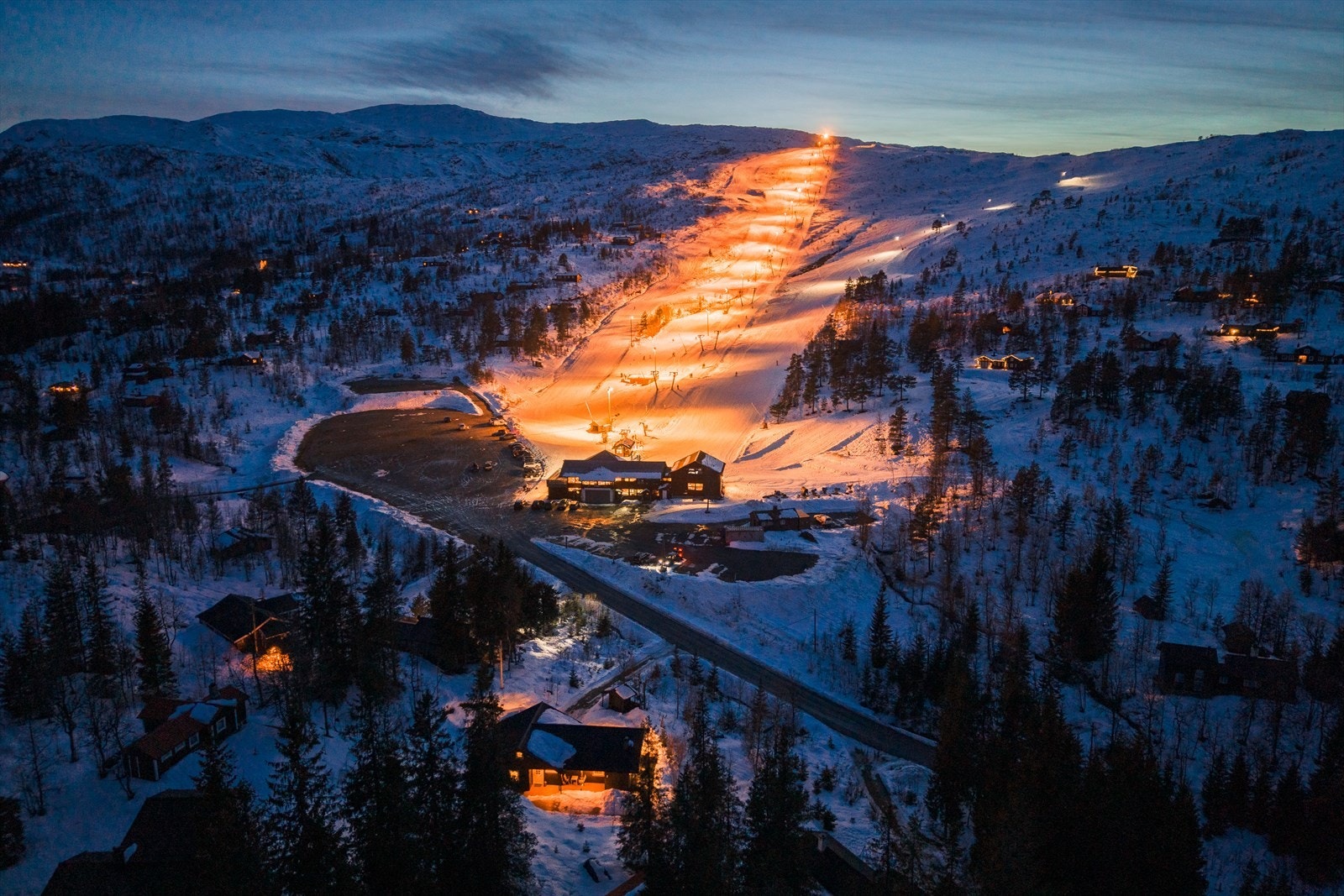 EiendomsMegler 1 ved Trude Gunnlaugsson har gleden av å presentere Furedalen 36 Galleribilde
