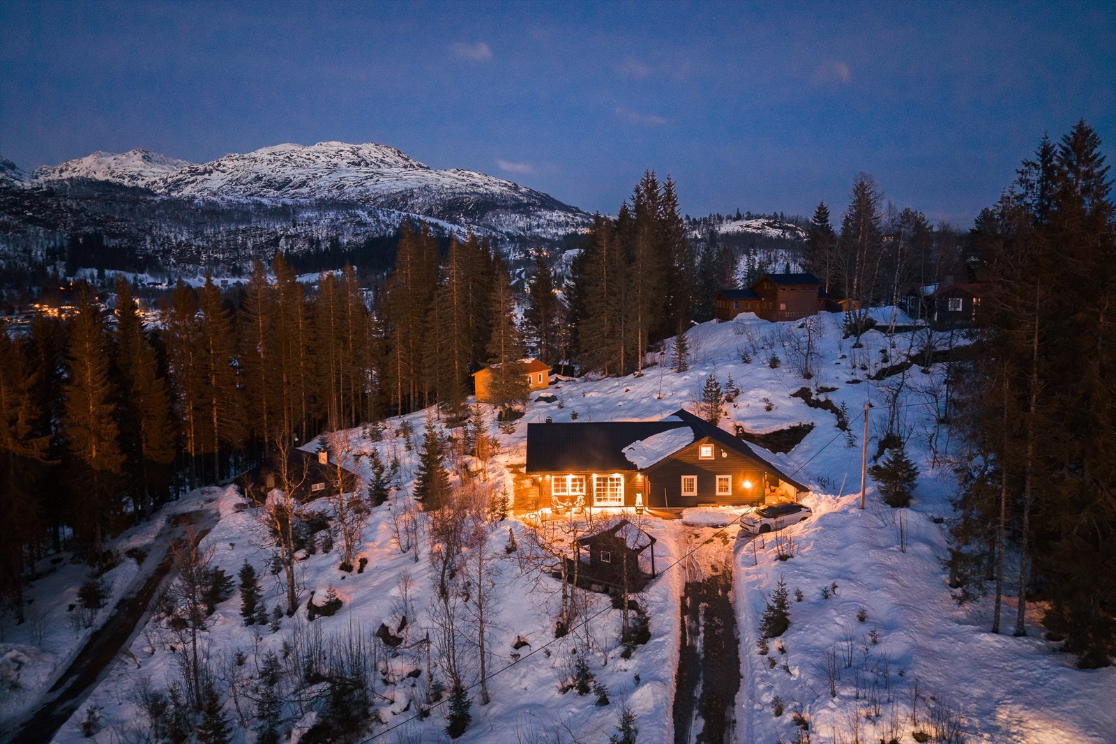 Kjørevei helt til hytten hele året. Galleribilde