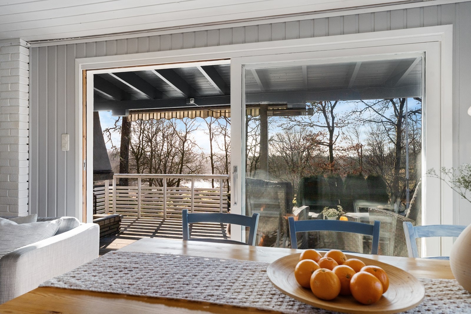 Store vindusflater med flott utsyn Galleribilde