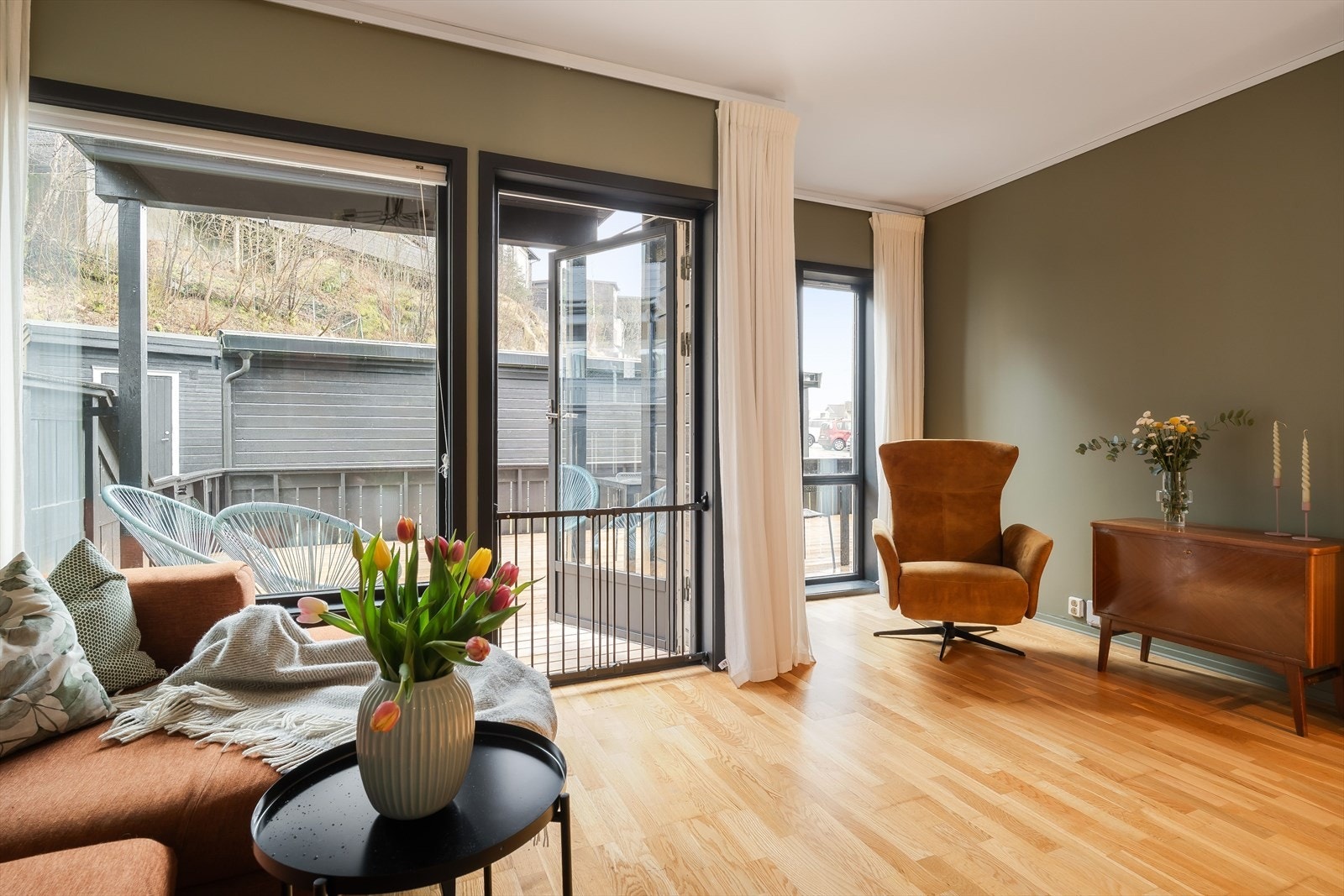 Leiligheten ligger i et etablert og barnevennlig område med godt naboskap Galleribilde