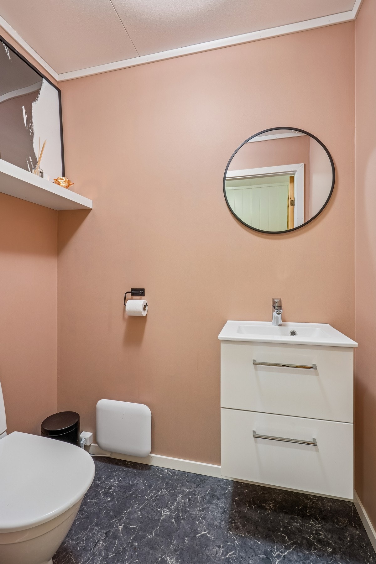 Toalettrom i første etasje Galleribilde