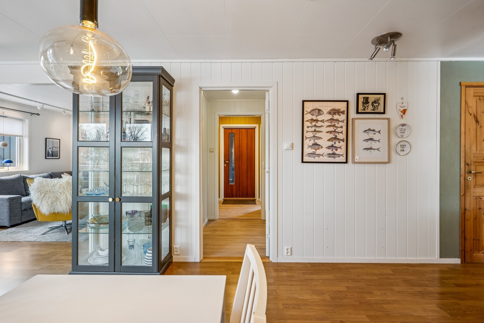 Stue og entré Galleribilde