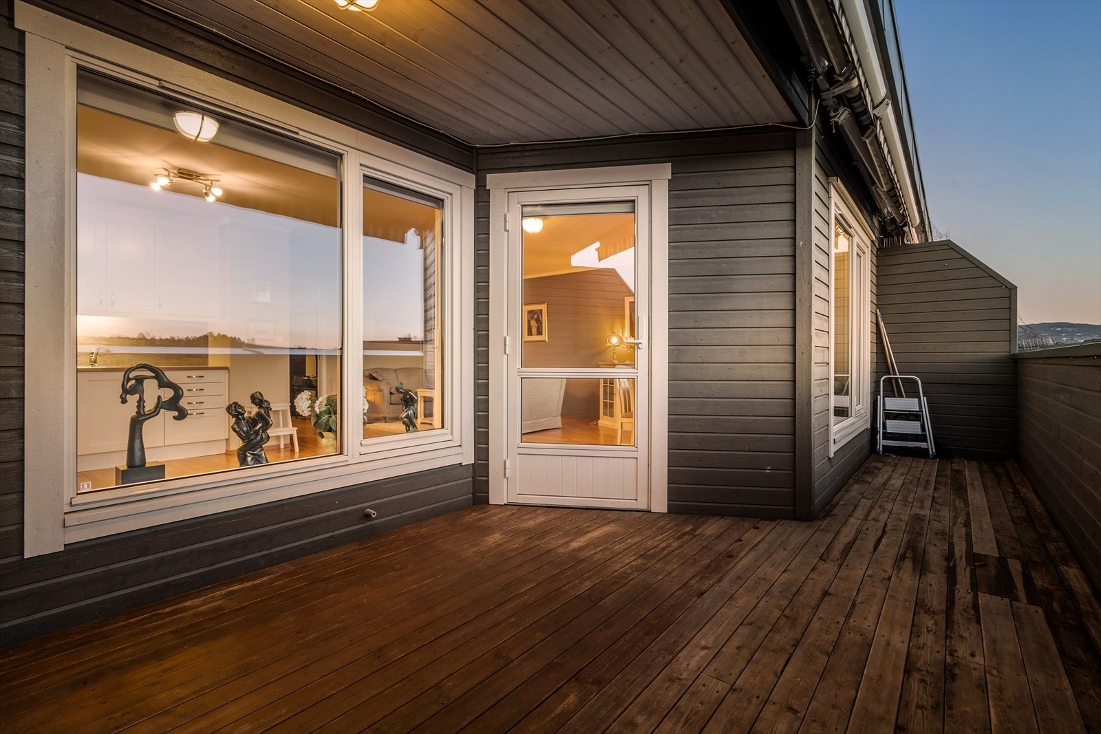 Kveldsbilde. Galleribilde