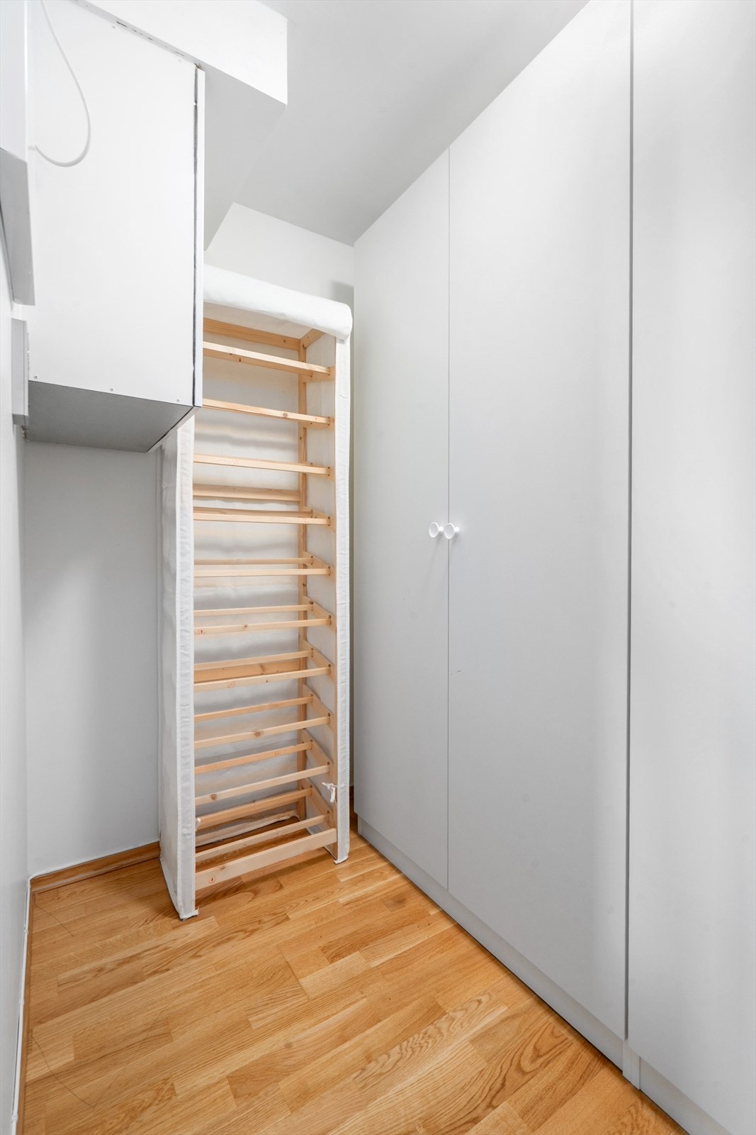 Innvendig har man også en praktisk bod som sikrer ekstra lagringsplass. Galleribilde