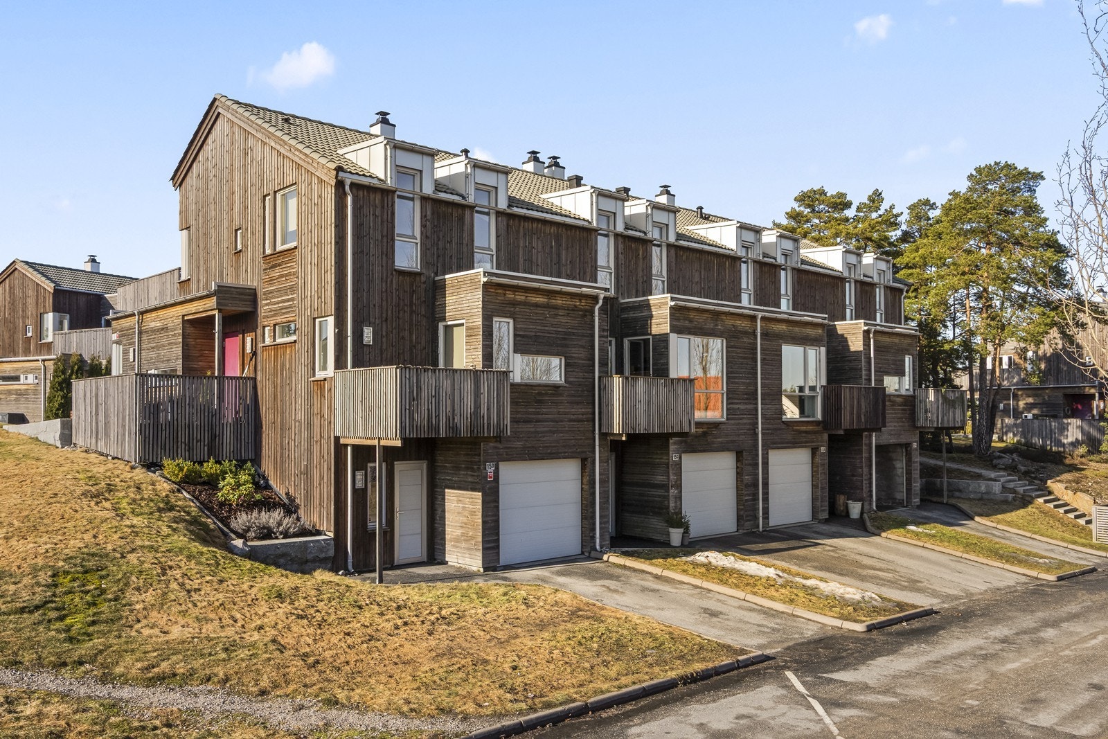 Boligsameiet Kløvningsten består av 27 rekkehusseksjoner. Galleribilde