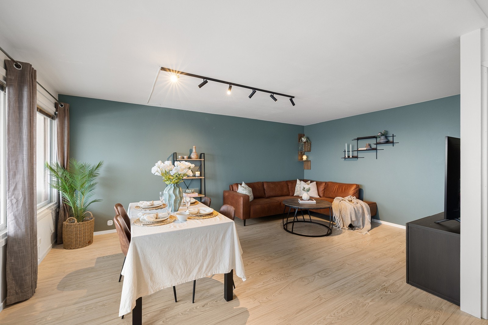 Planløsningen gir gode og naturlige møbleringsmuligheter. Galleribilde