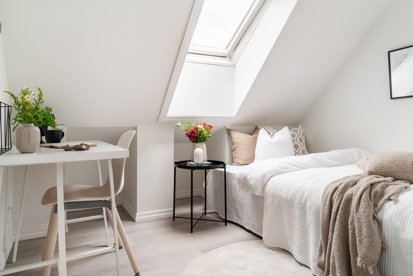 Den andre sovealkoven har tilkomst fra stuen og måler 4,5 kvm. Galleribilde