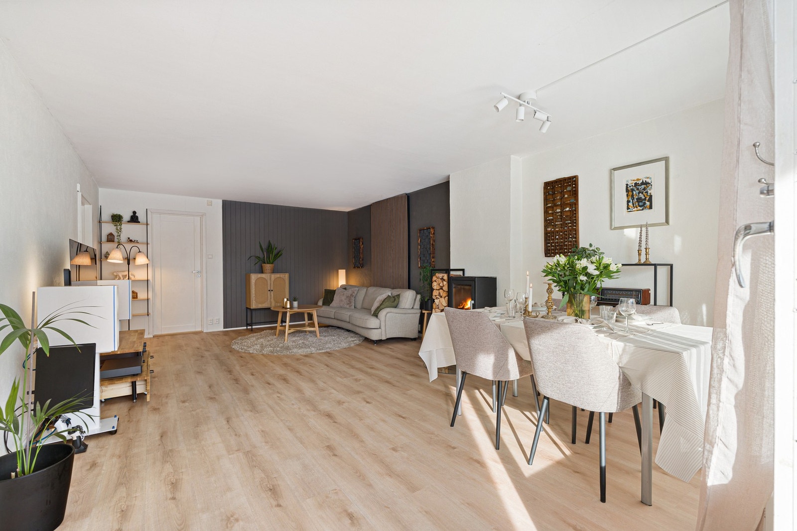 En stor leilighet med 3 romslige soverom. Galleribilde