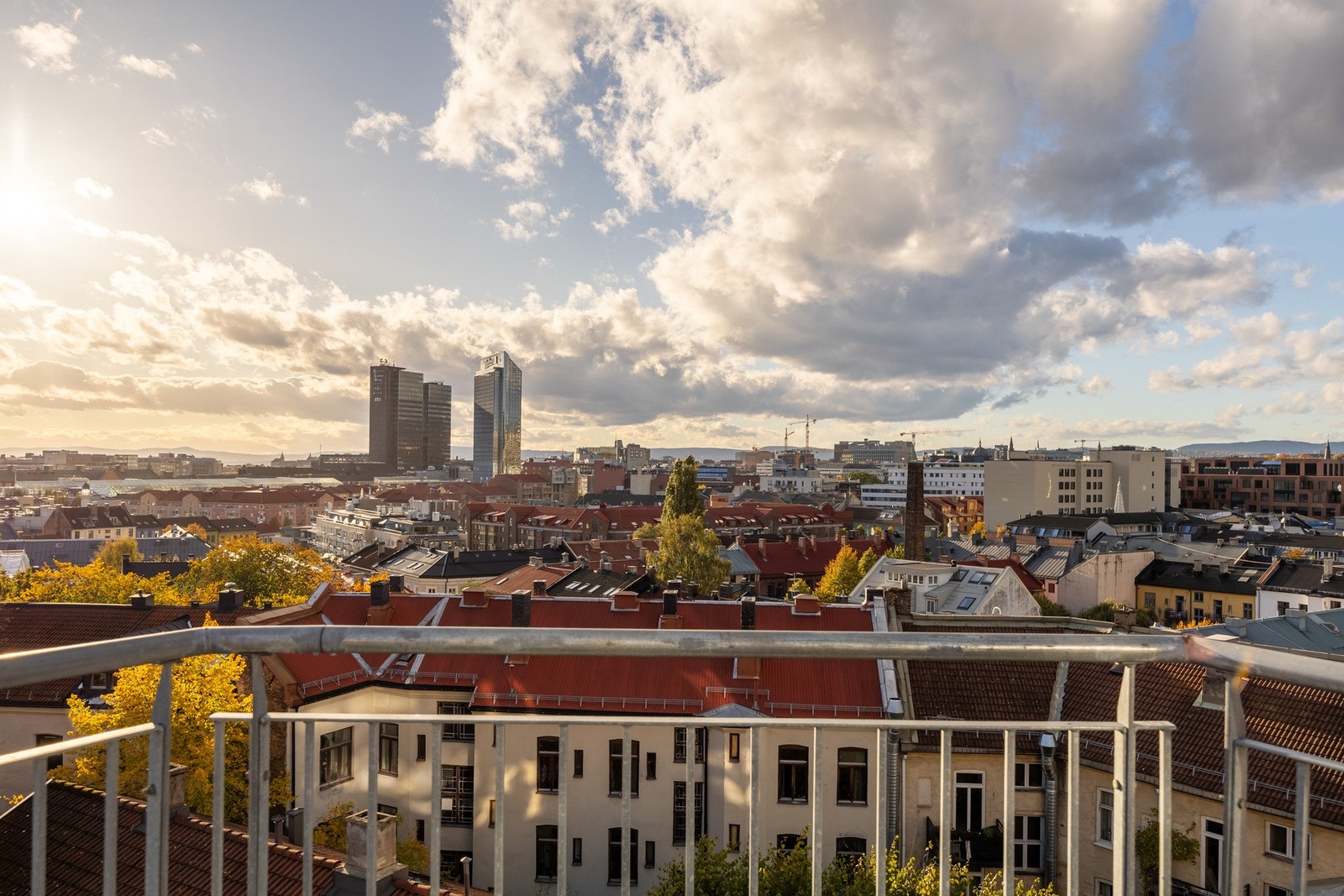 Her kan man nyte fantastiske solforhold samt flott utsikt. Galleribilde