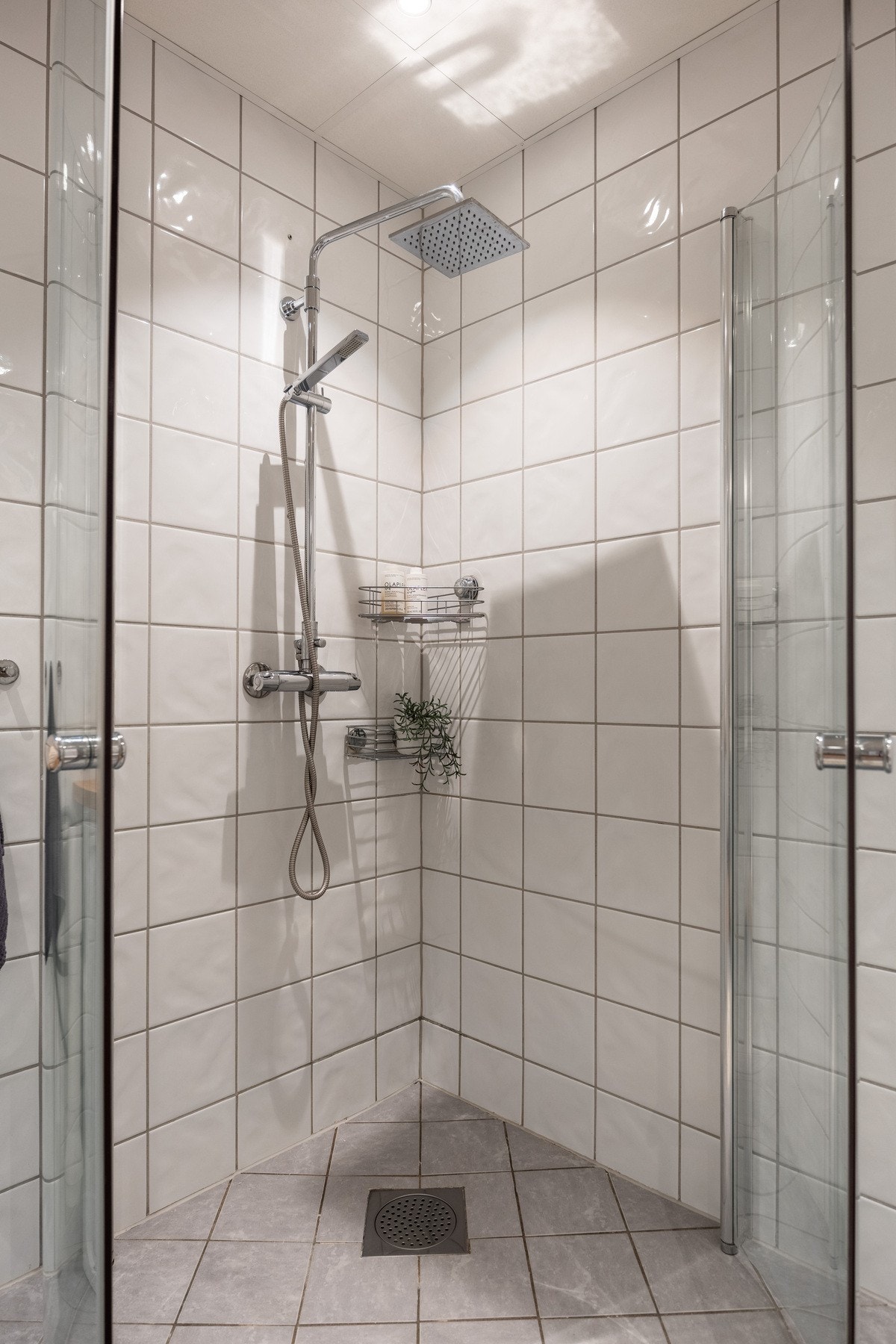 Varmtvann er inkludert i felleskostnadene. Galleribilde