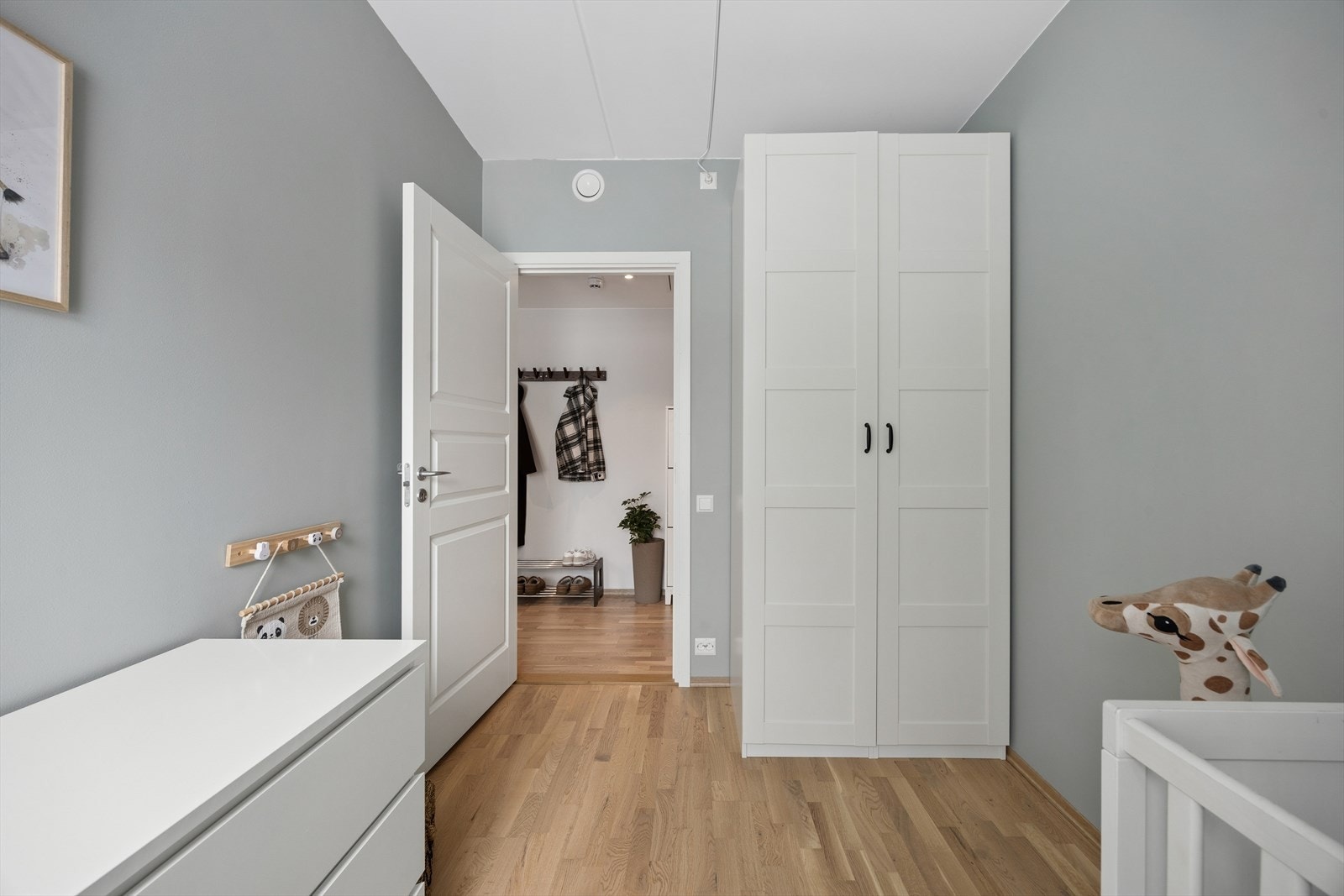 Rommet egner seg fint som barnerom, gjesterom eller hjemmekontor Galleribilde