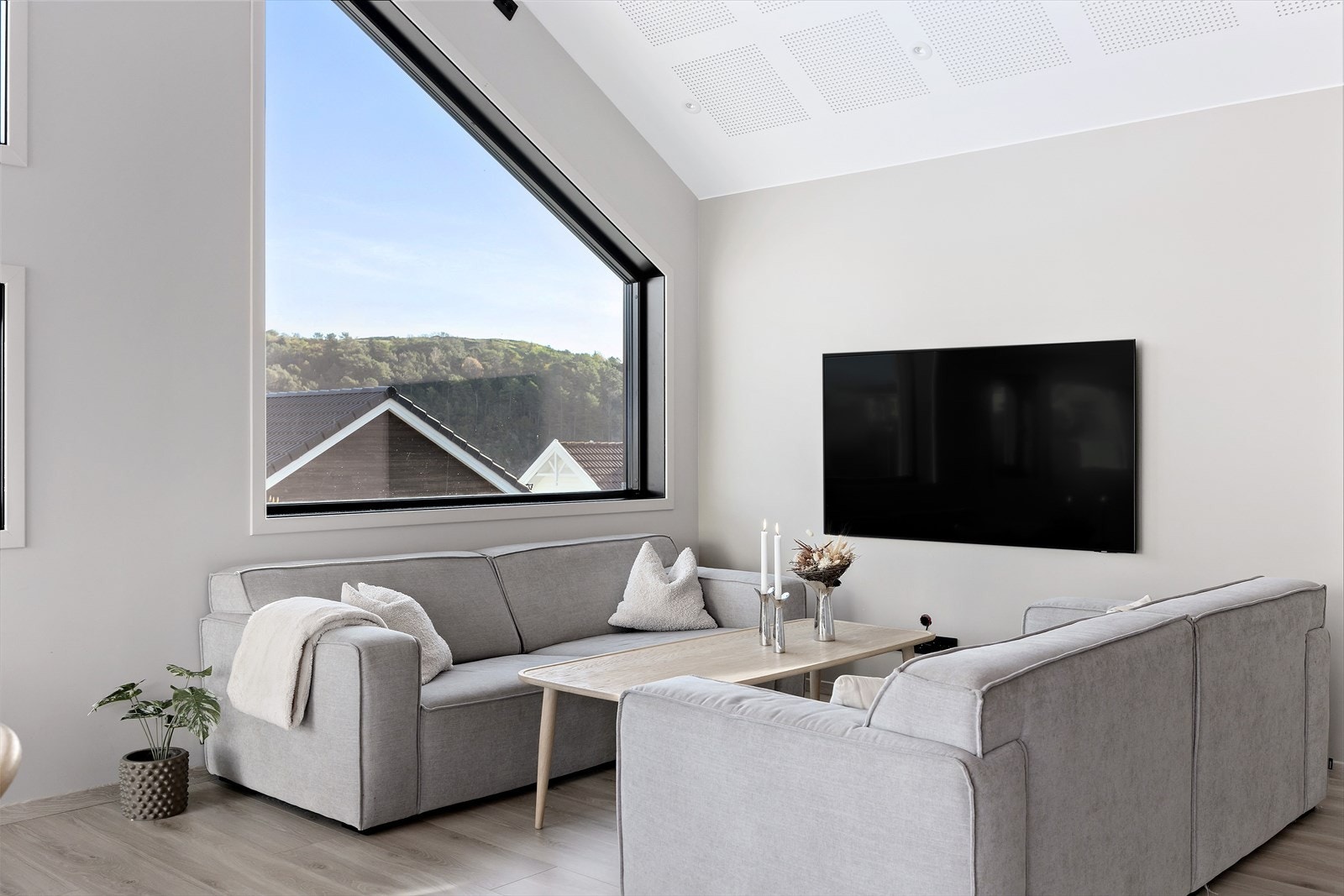 Fin sofakrok. Galleribilde