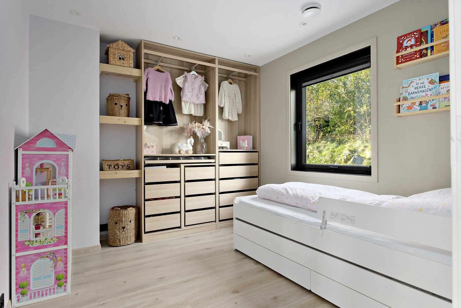 Soverom hovedetasje Galleribilde