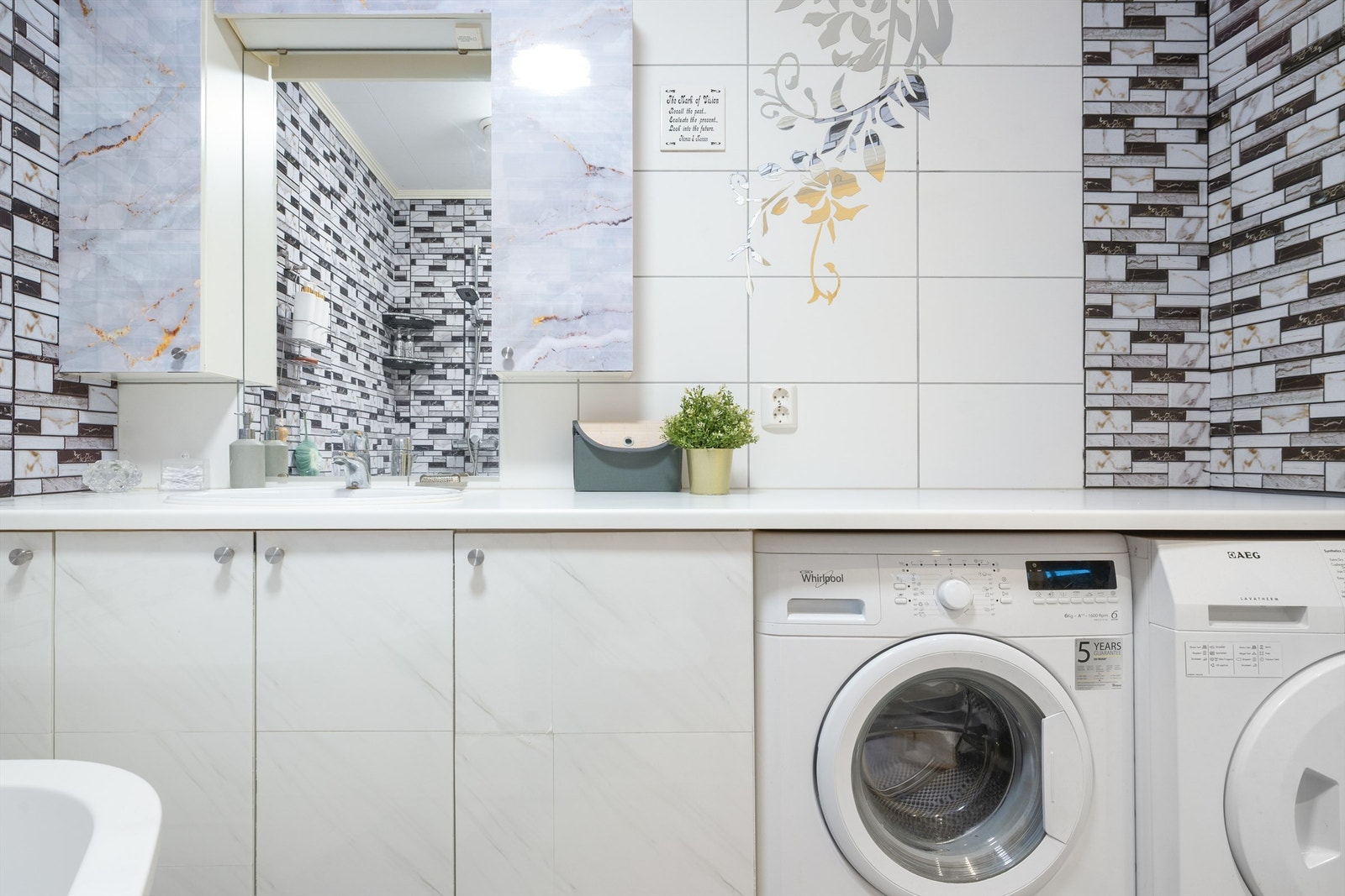 Opplegg for vaskemaskin. Galleribilde