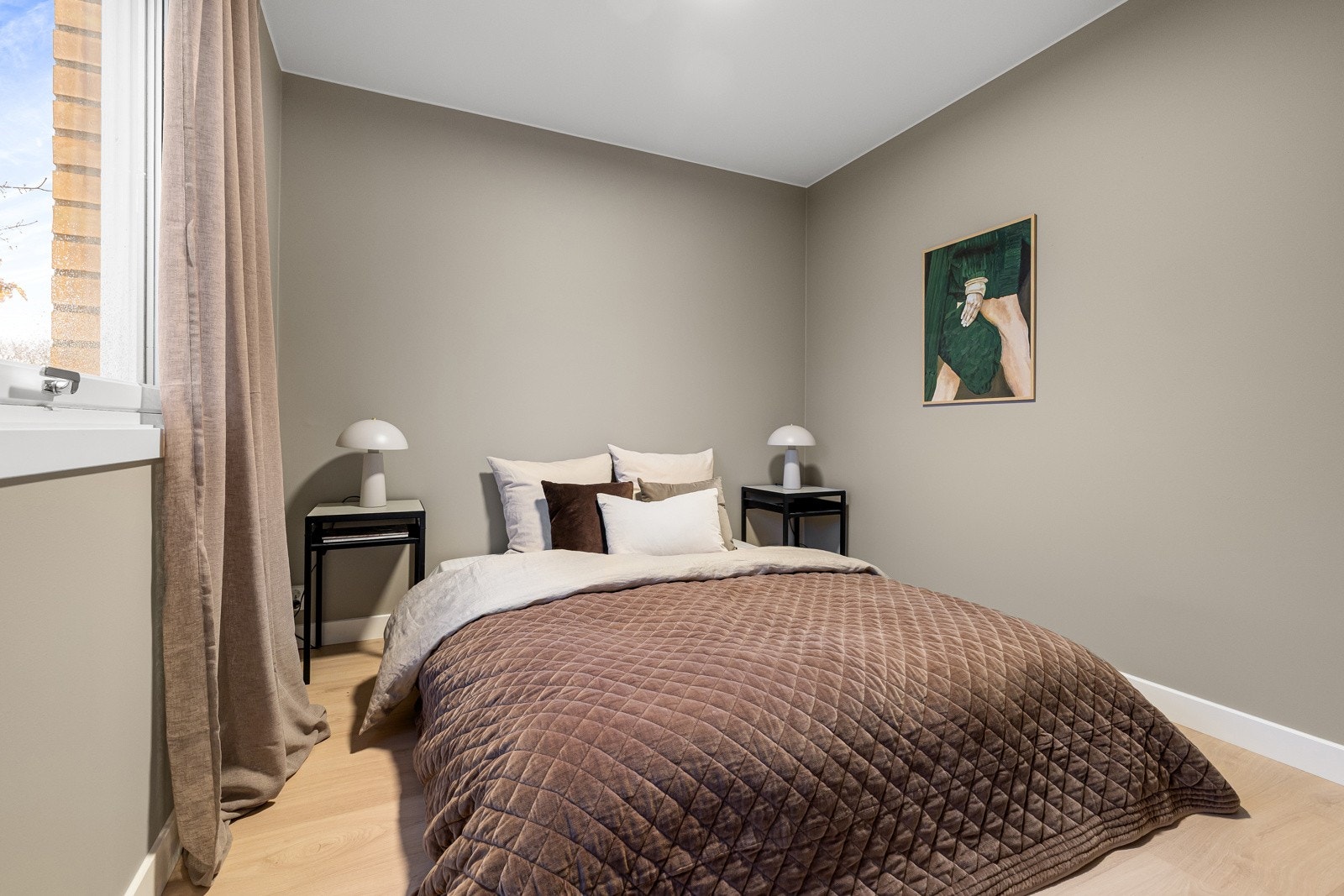 Enkelt å innrede med garderobeskap. Galleribilde