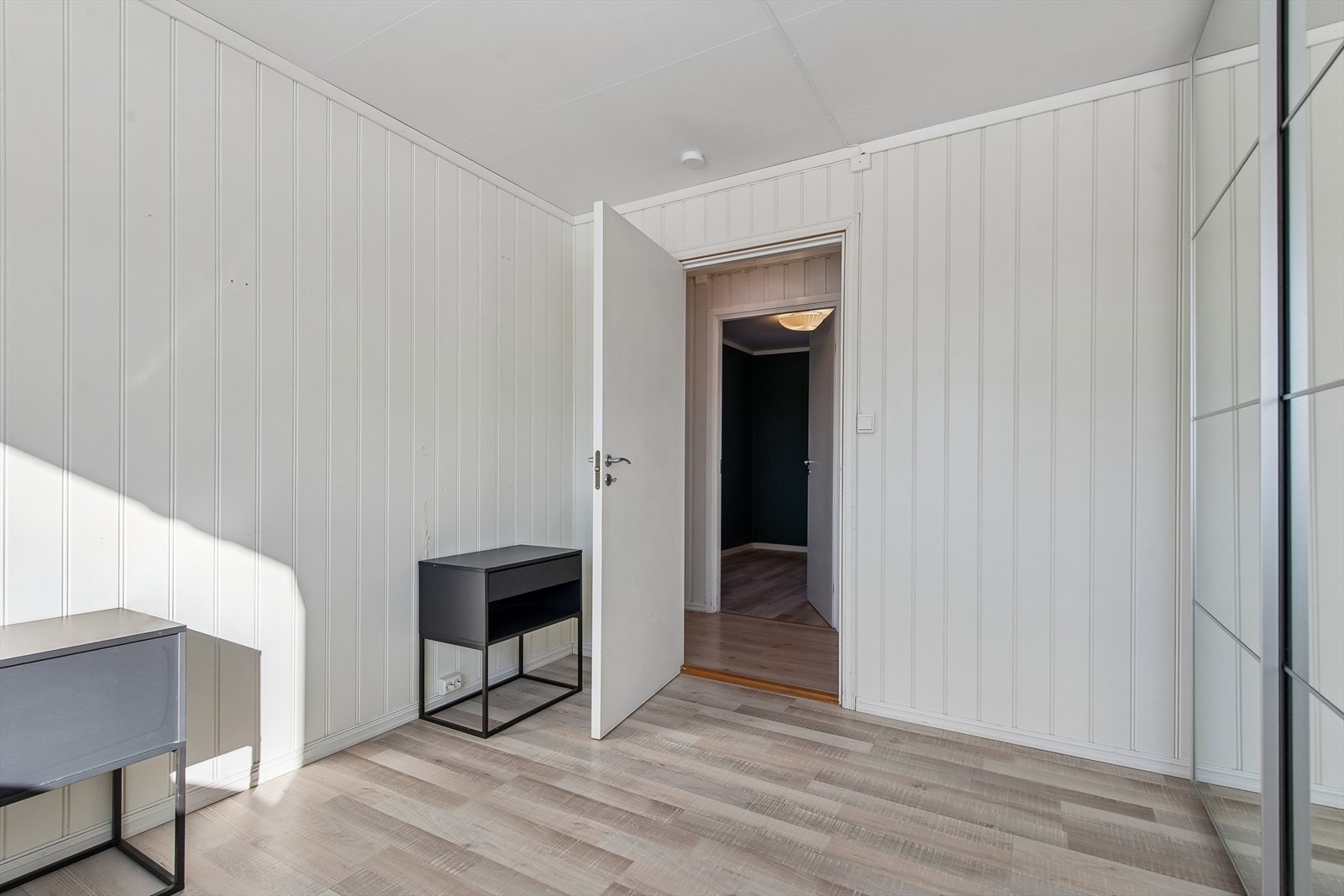 Hovedetasjen rommer to soverom med god plass. Galleribilde