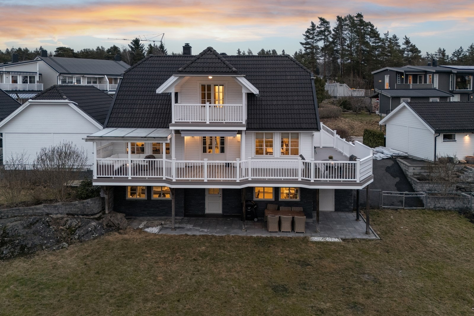 DNB Eiendom ved Nicolai Haug Kristiansen har gleden av å presentere Røedåsen 6! Galleribilde