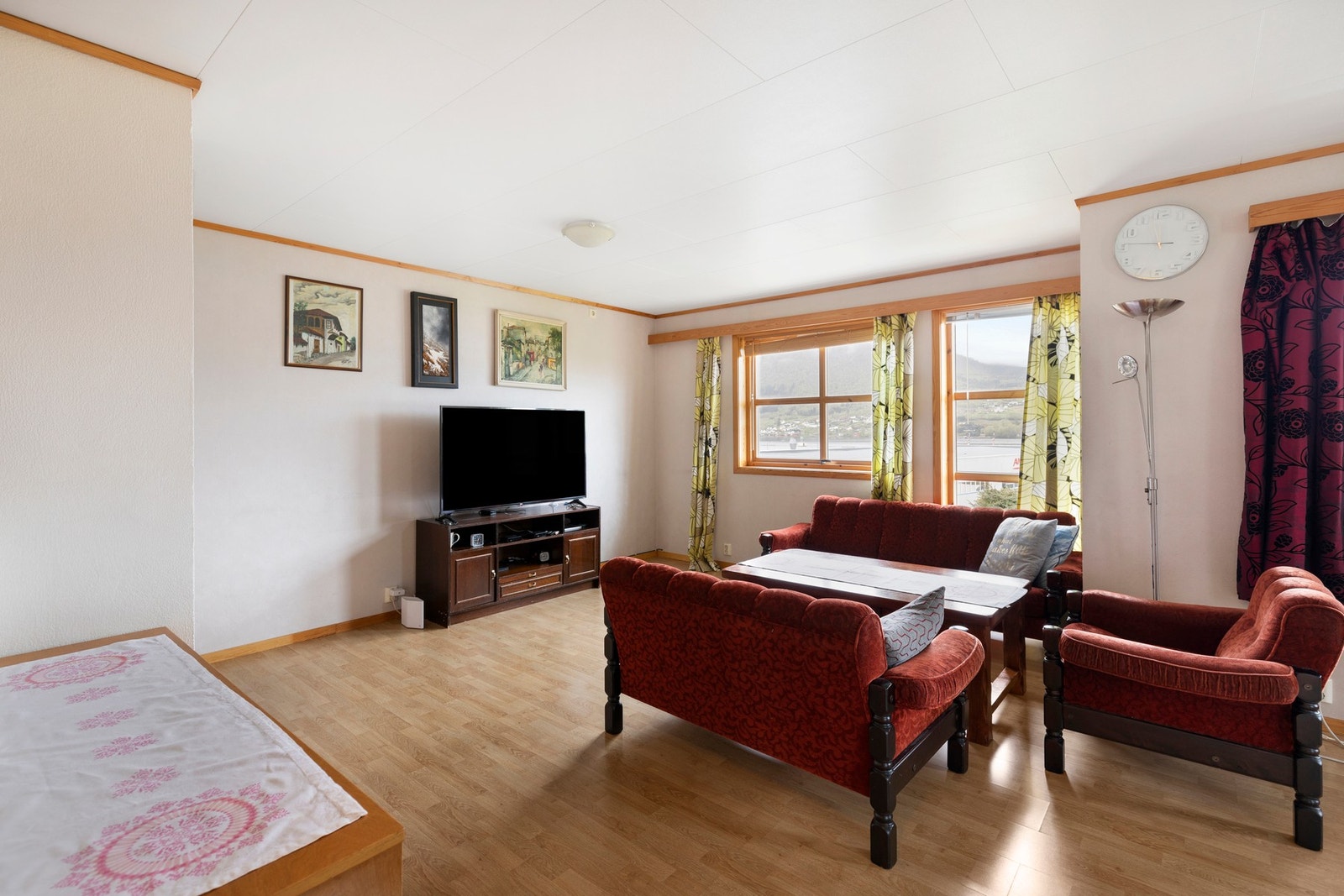 og det er utgang til veranda Galleribilde