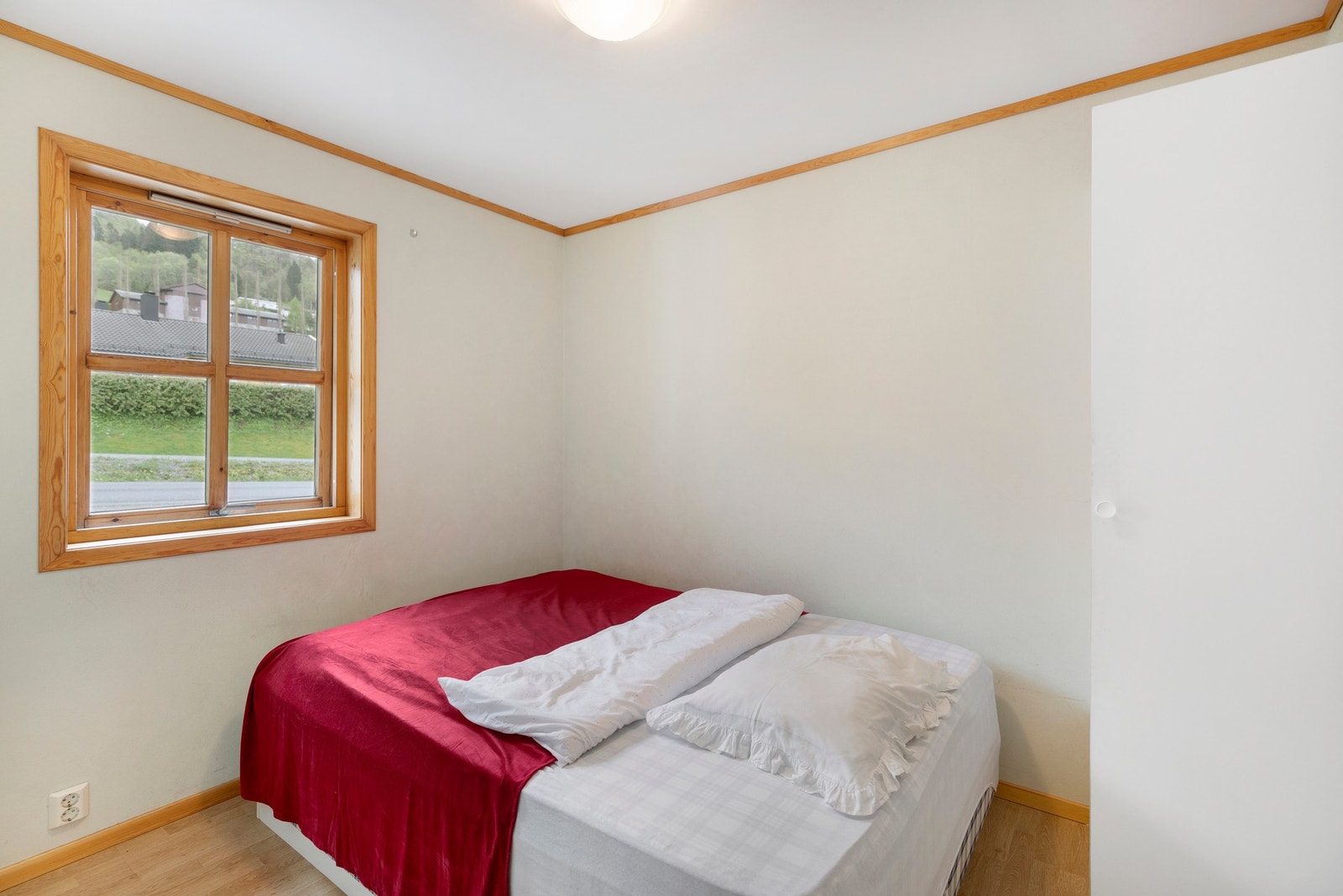 Soverom nr. 3 er beliggende i underetasjen Galleribilde