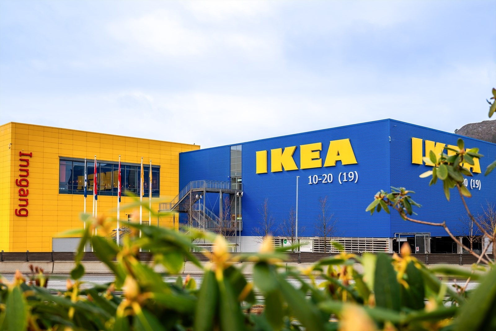 IKEA ligger innenfor kort gange fra leiligheten. Galleribilde