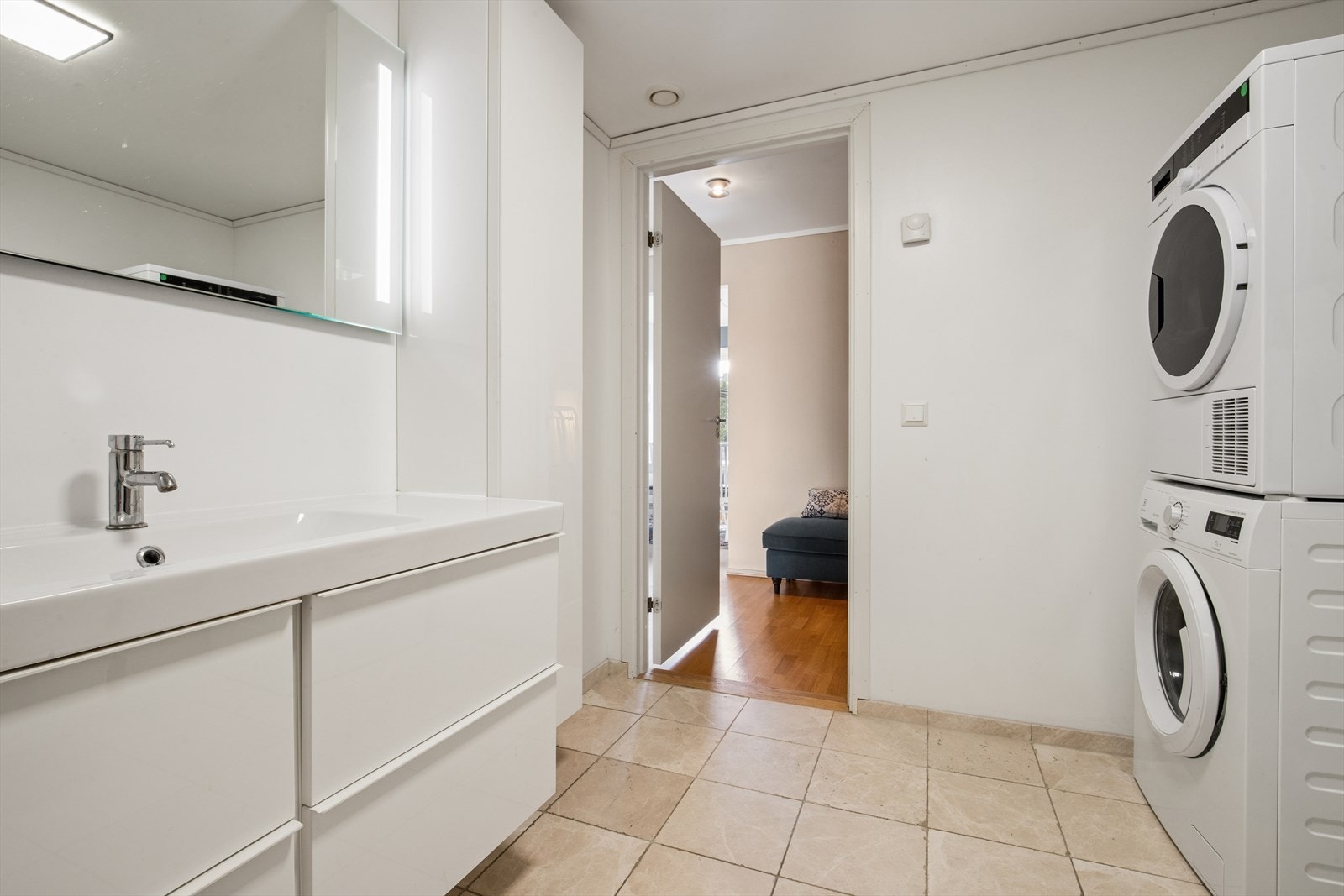 Det er opplegg for vask/tørk på badet Galleribilde