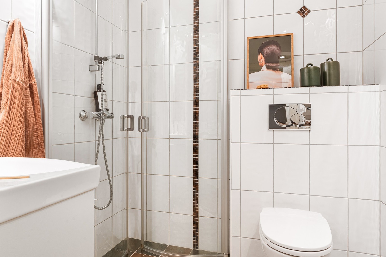 Badet måler 3kvm, og er svært godt utnyttet. Galleribilde