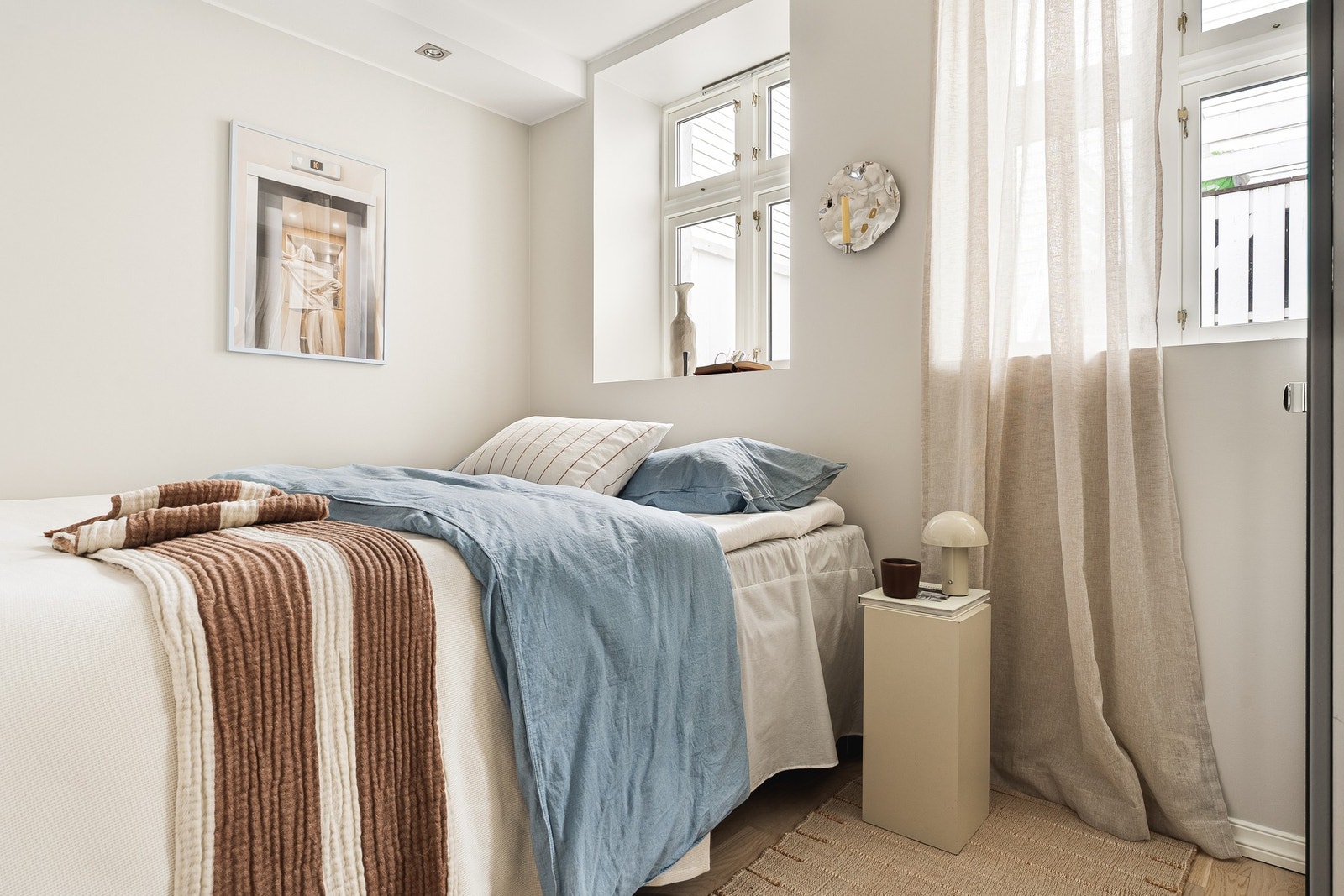 Flott soverom som måler 6 kvm og er svært arealeffektivt. Galleribilde