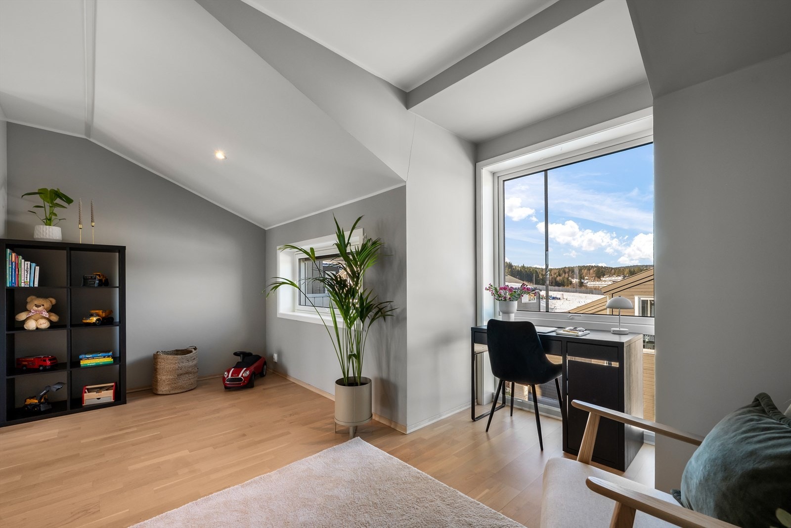 Fra toppetasjen er det god utsikt over nærområdet. Galleribilde