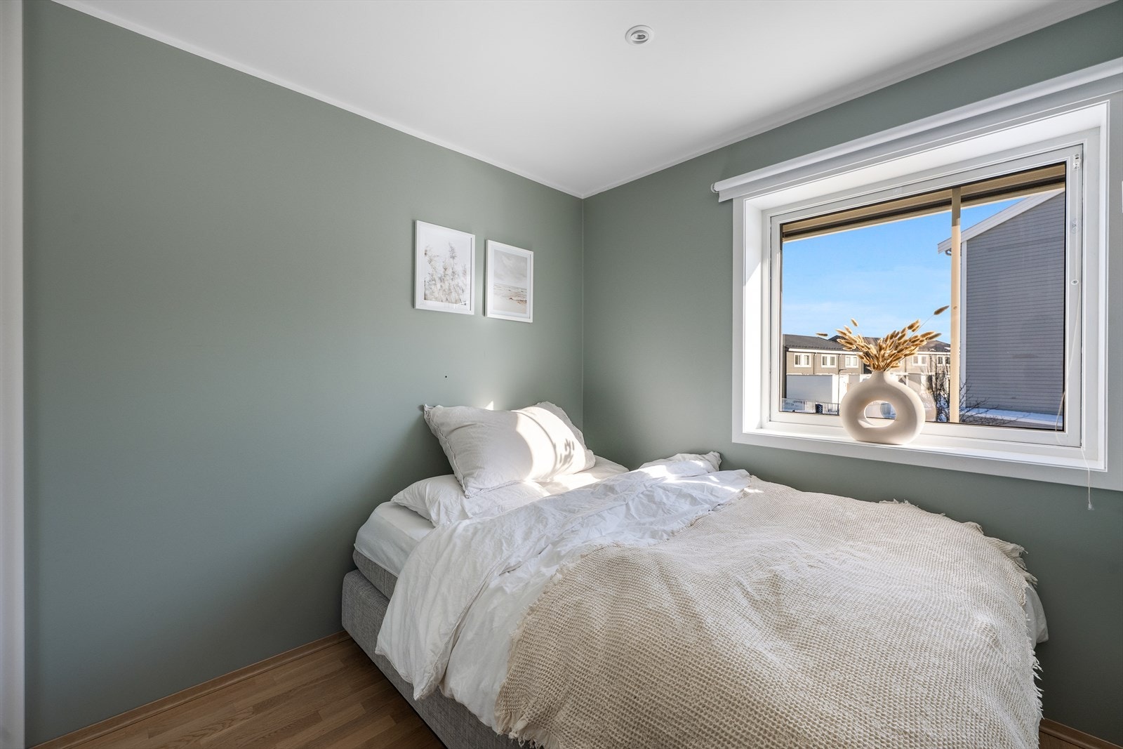 Det andre soverommet har en god størrelse, egnet som barnerom eller gjesterom. Galleribilde