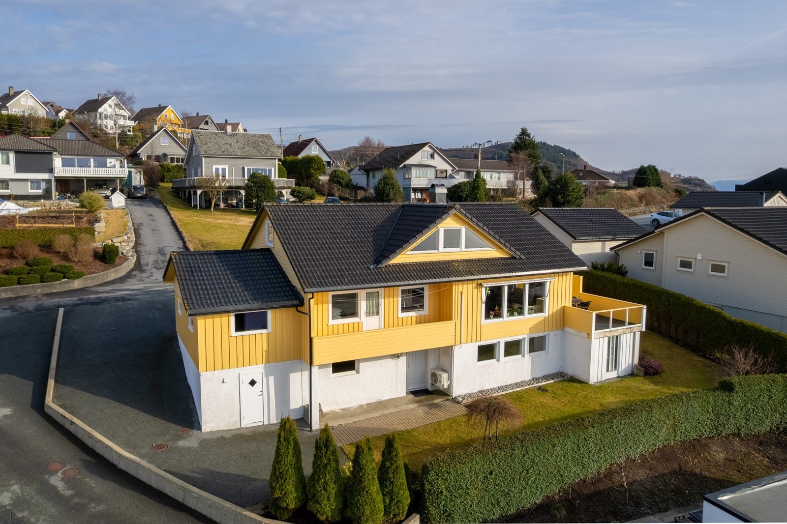 Eiendomsmegler Norge v/ Runar Fiskå har gleden av å presentere Kongsteinsvegen 12! Galleribilde