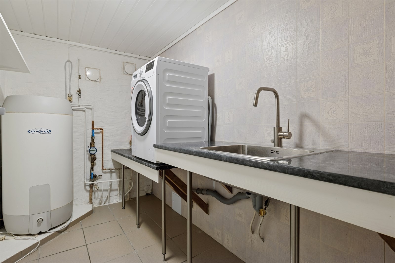 Vaskerom i underetasjen. Galleribilde