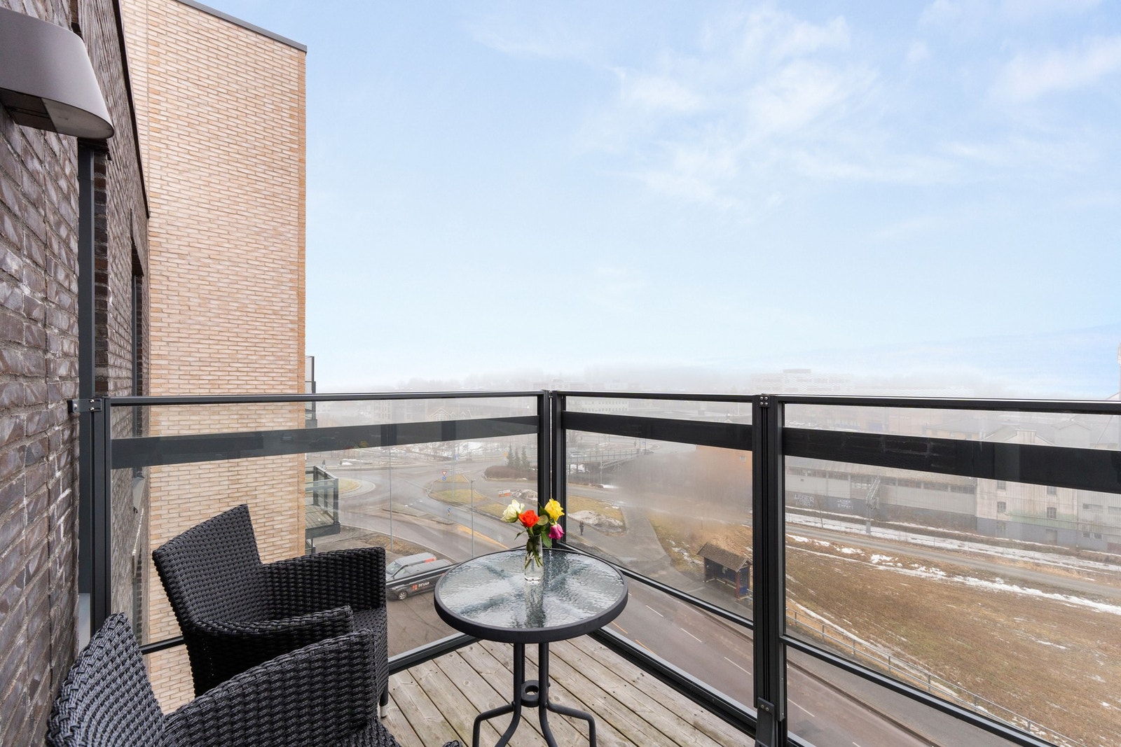 Balkongen har et høyt og flott utsyn over Vestby. Galleribilde