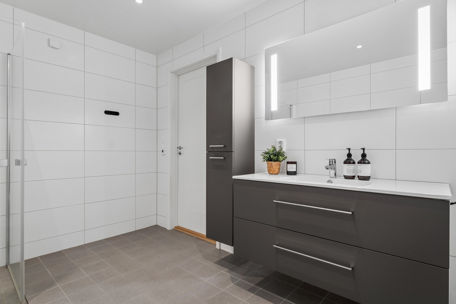 Det er også gjort klart for mulighet til å installere badekar dersom man ønsker dette. Galleribilde