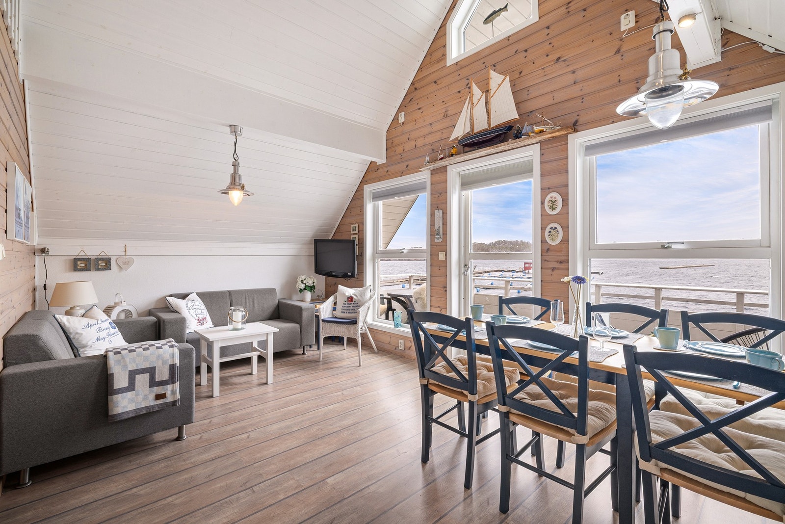 Rorbuen har gjennomgående god standard og attraktiv beliggenhet Galleribilde