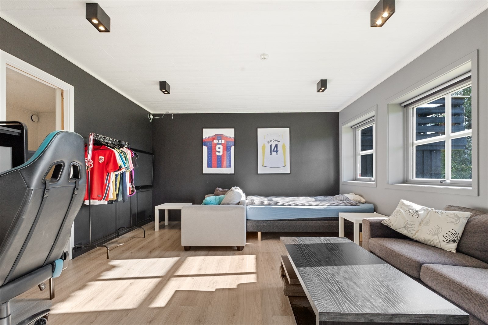 Soverom/oppholdsrom, kjellerstue eller utleie? Du bestemmer! Galleribilde