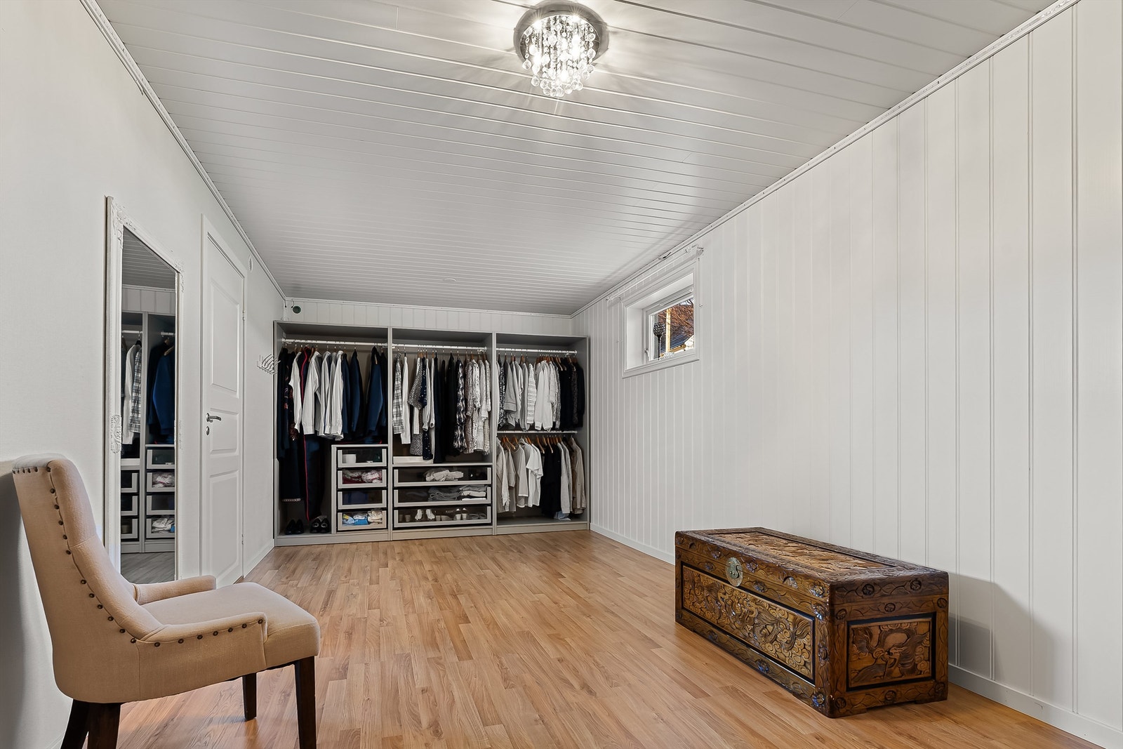 Kjellerstue. Galleribilde