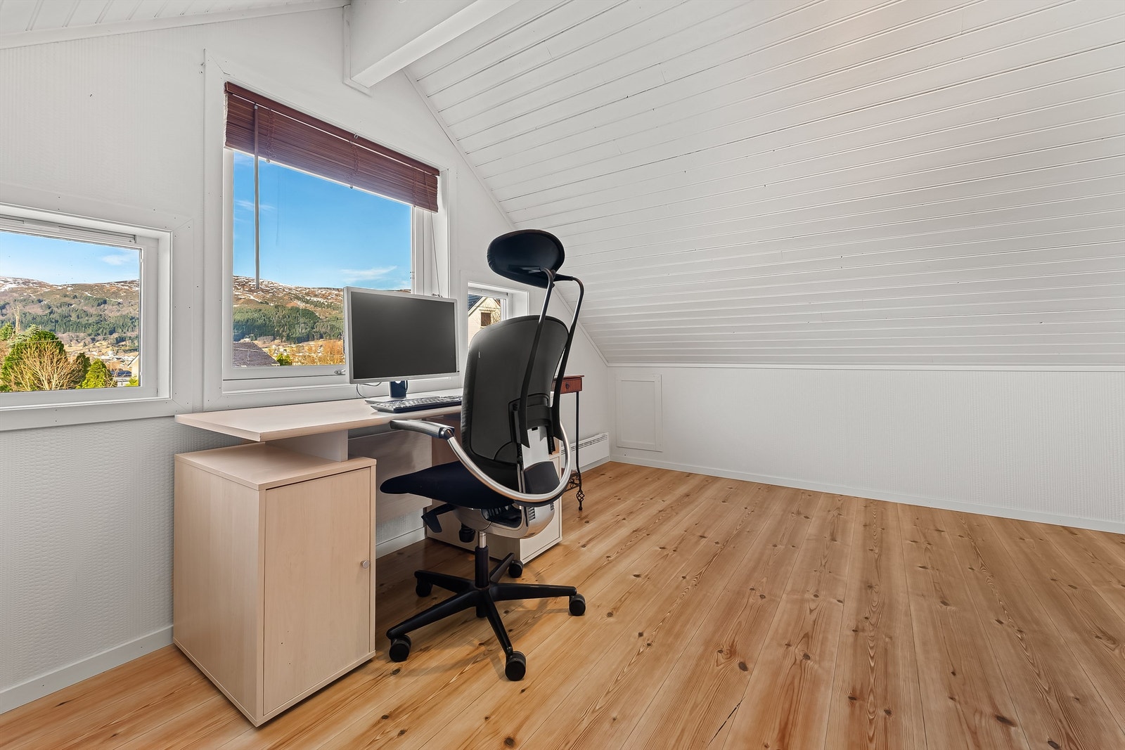 Innredet rom på loftet. Galleribilde