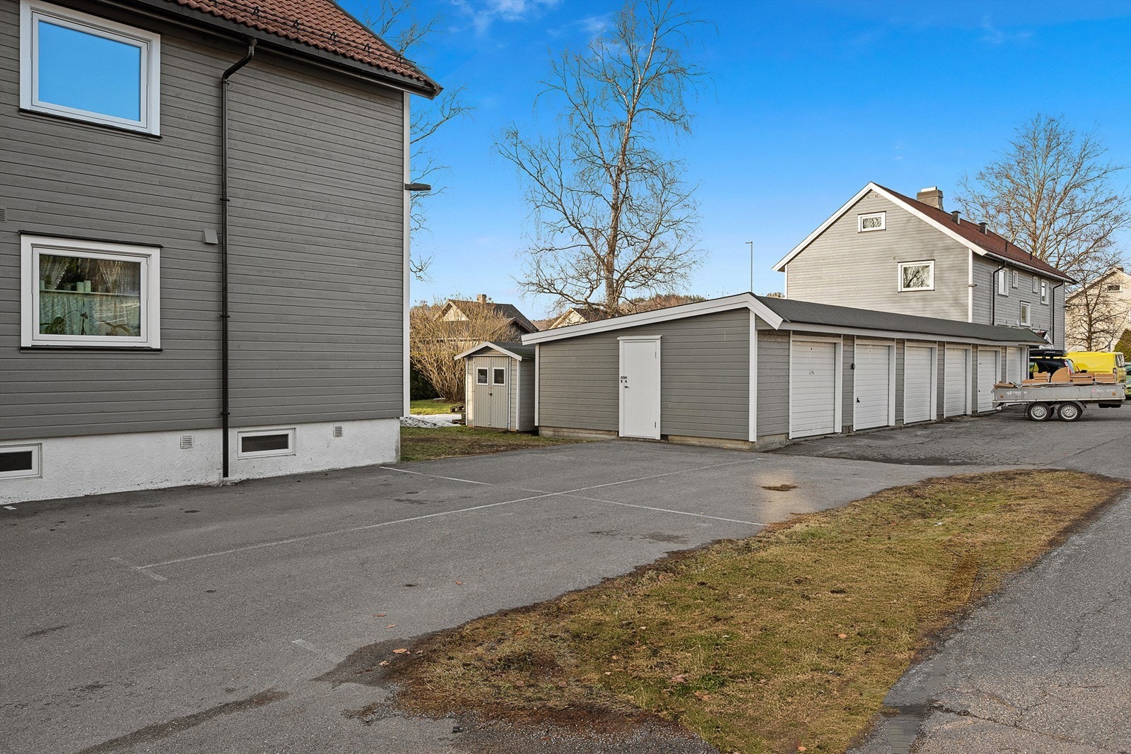 Godt med parkeringsplasser Galleribilde
