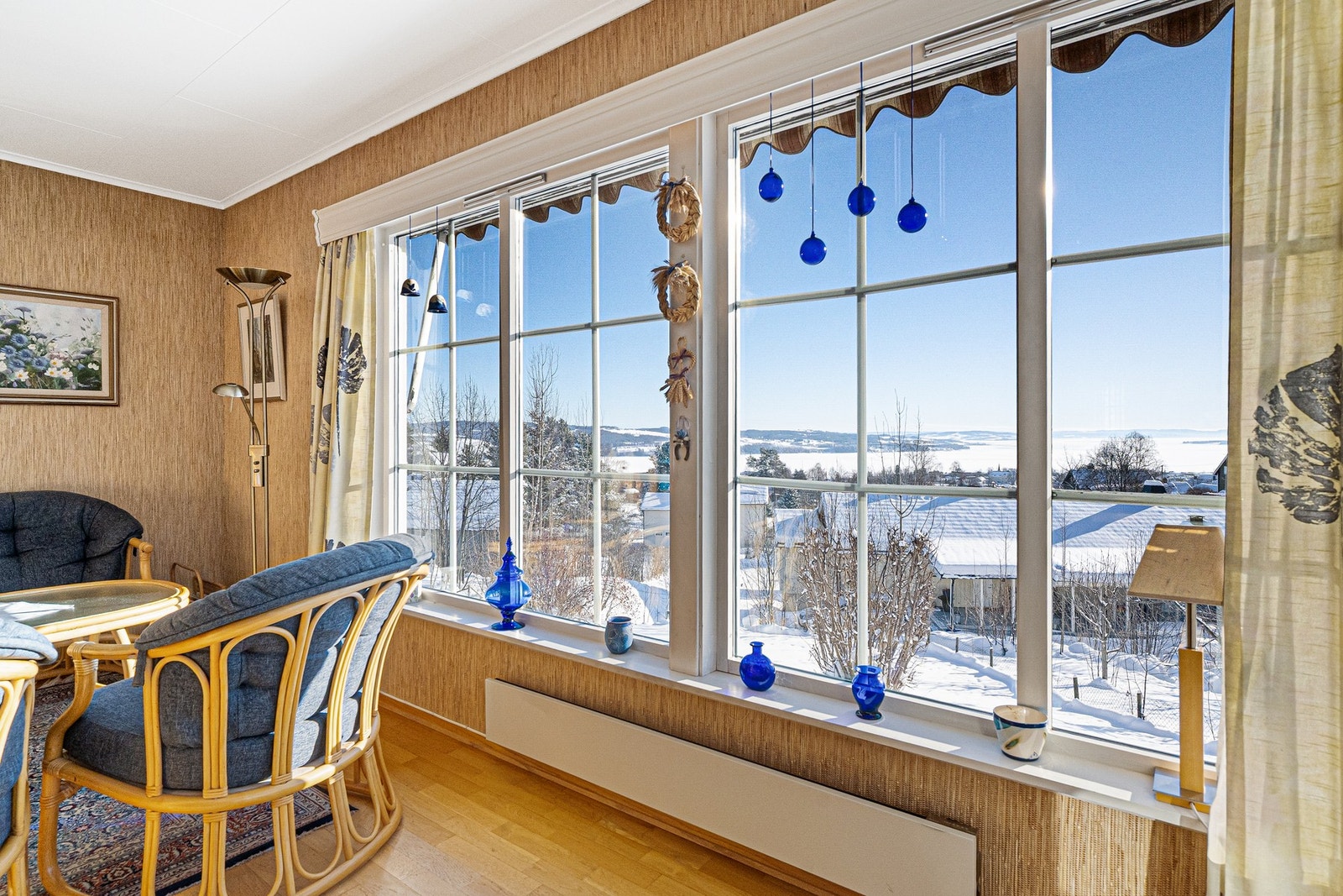 Flott utsikt til byen og Mjøsa! Galleribilde