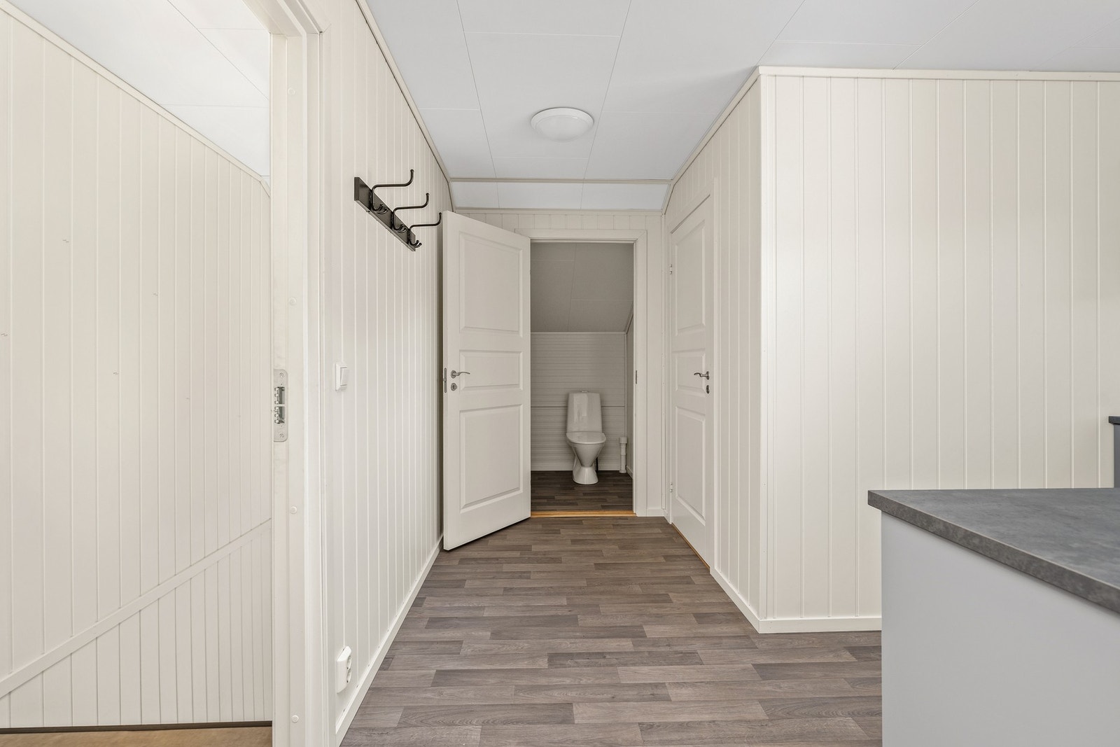 WC i enden av gangen Galleribilde