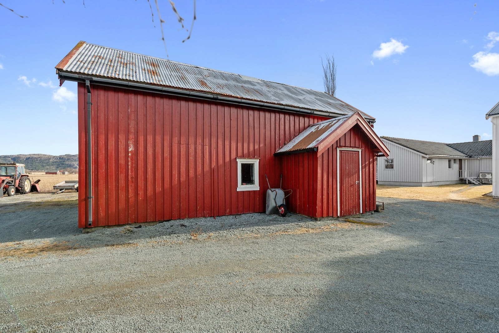 Eldhus/garasje Galleribilde