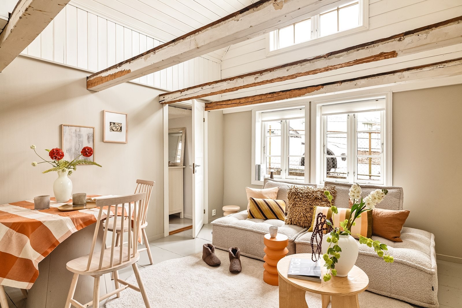 Aktiv Eiendomsmegling v/Steffen Bilsbak har gleden av å presentere Bergenshuset Vinkelsmauet 8!
Foto: Bark foto, fotograf Terje Arntsen Galleribilde