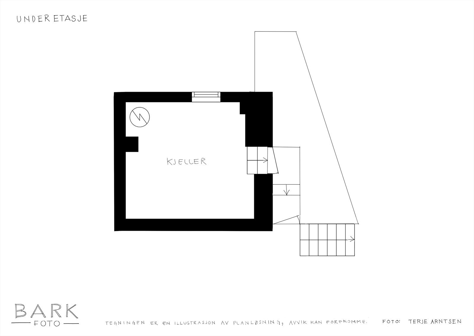 Planskisse u-etg. Boligen har også en tidligere vaskekjeller som gir god oppbevaringsplass. Det er en trivelig uteplass her i front av huset Galleribilde