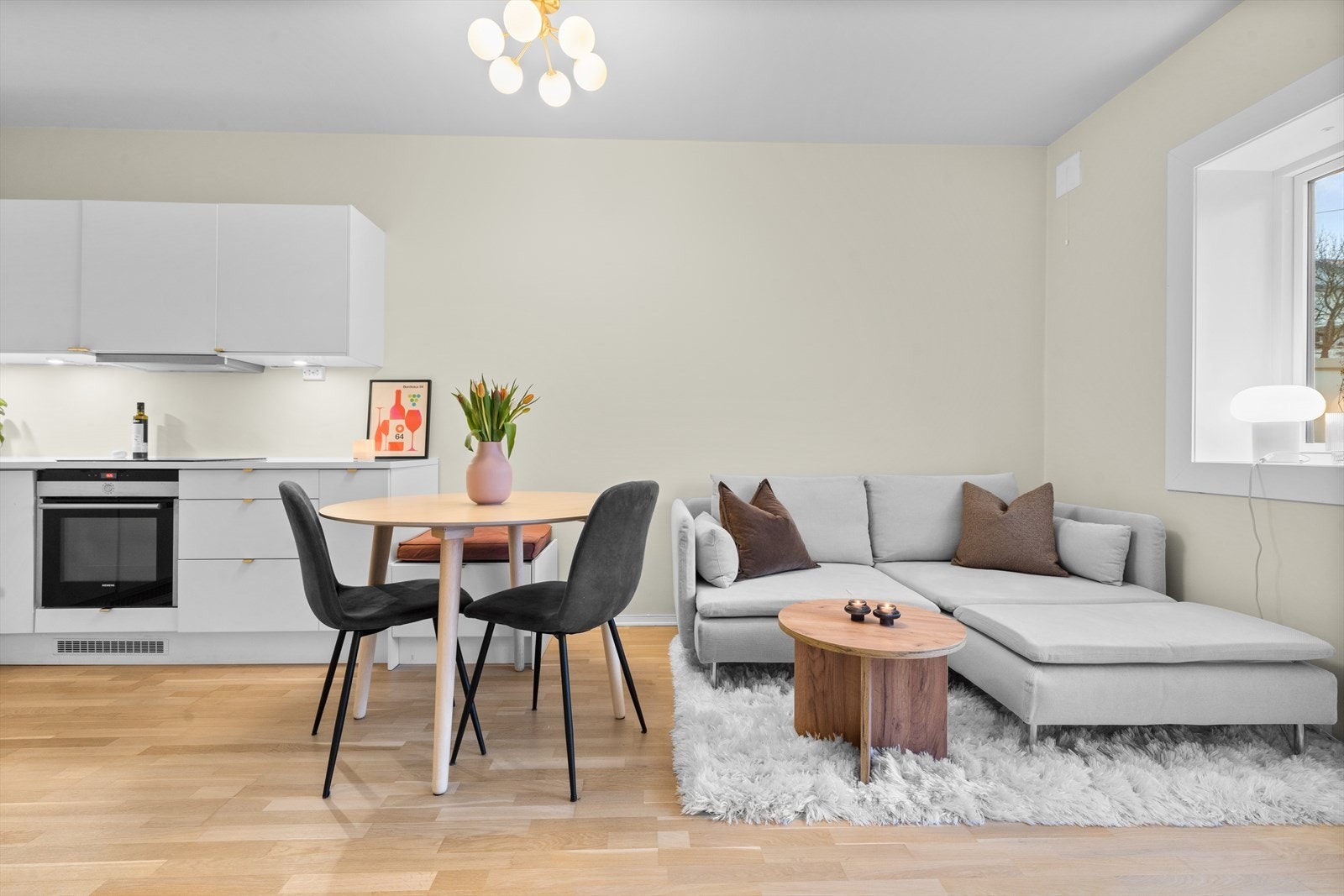 Et rom fullt av muligheter - her kan du forme og skape din egen drømmestue. Galleribilde