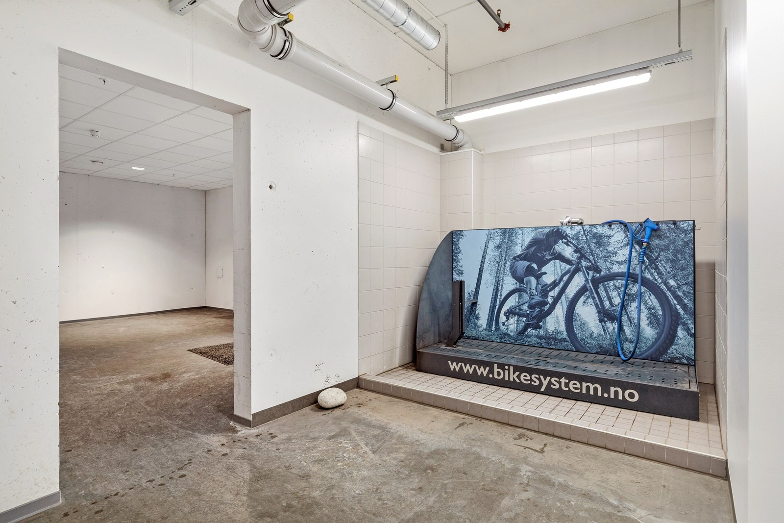 Tilgang til egen vaskestasjon i tilknytning til sykkelparkeringen Galleribilde